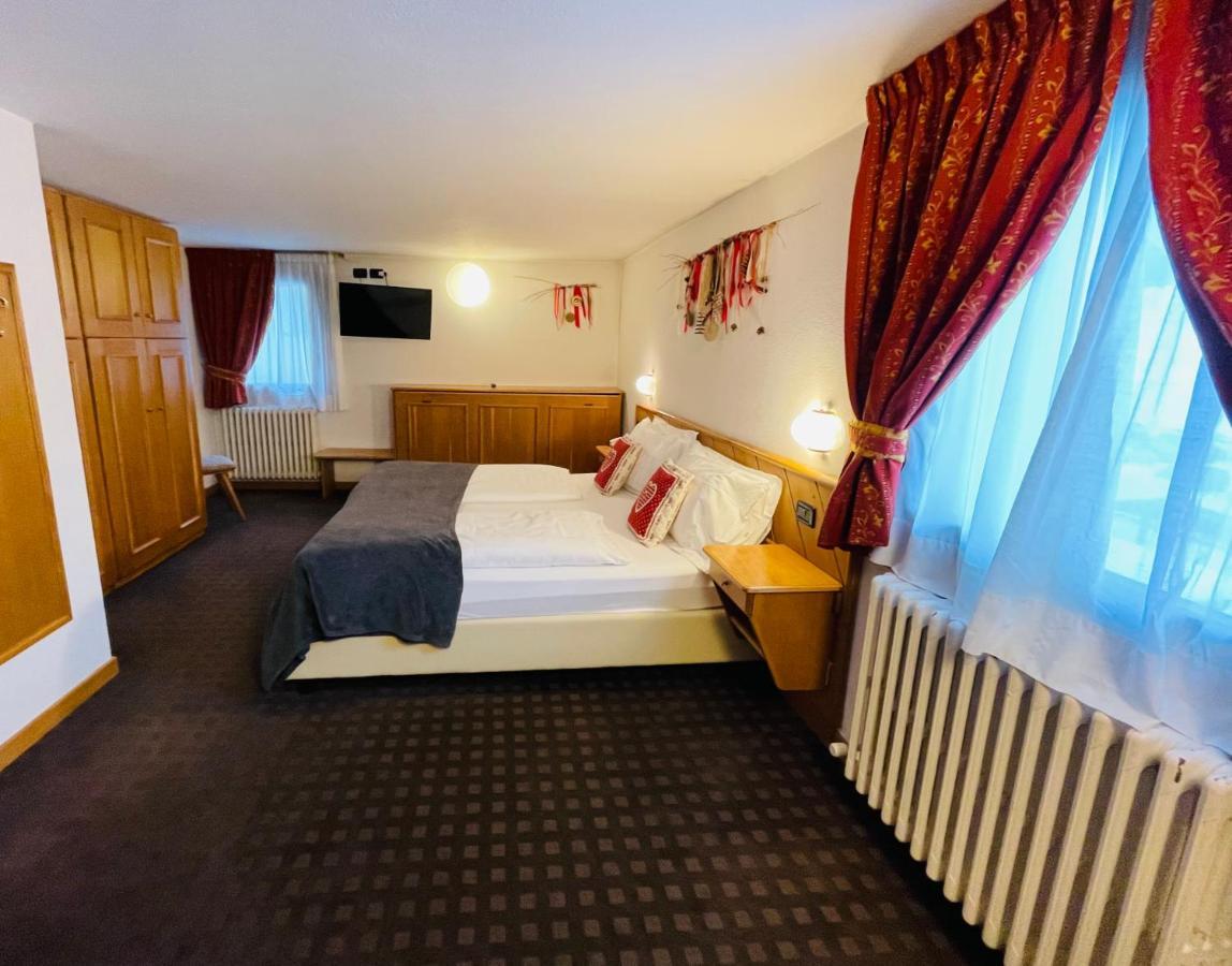 Hotel Piccolo Tibet Livigno Extérieur photo