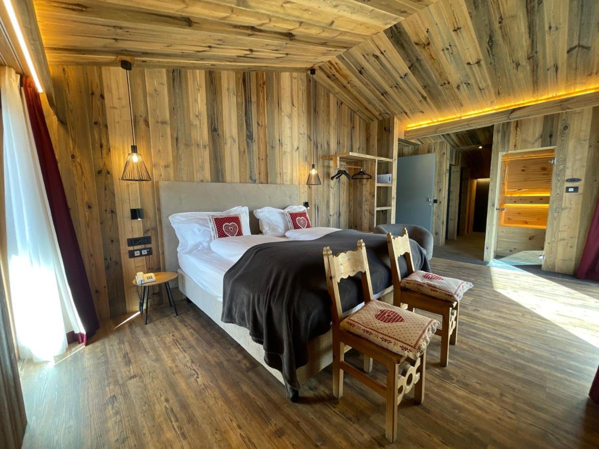 Hotel Piccolo Tibet Livigno Extérieur photo
