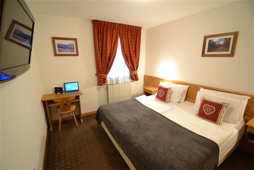Hotel Piccolo Tibet Livigno Chambre photo