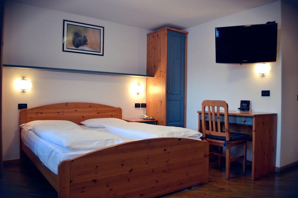 Hotel Piccolo Tibet Livigno Extérieur photo