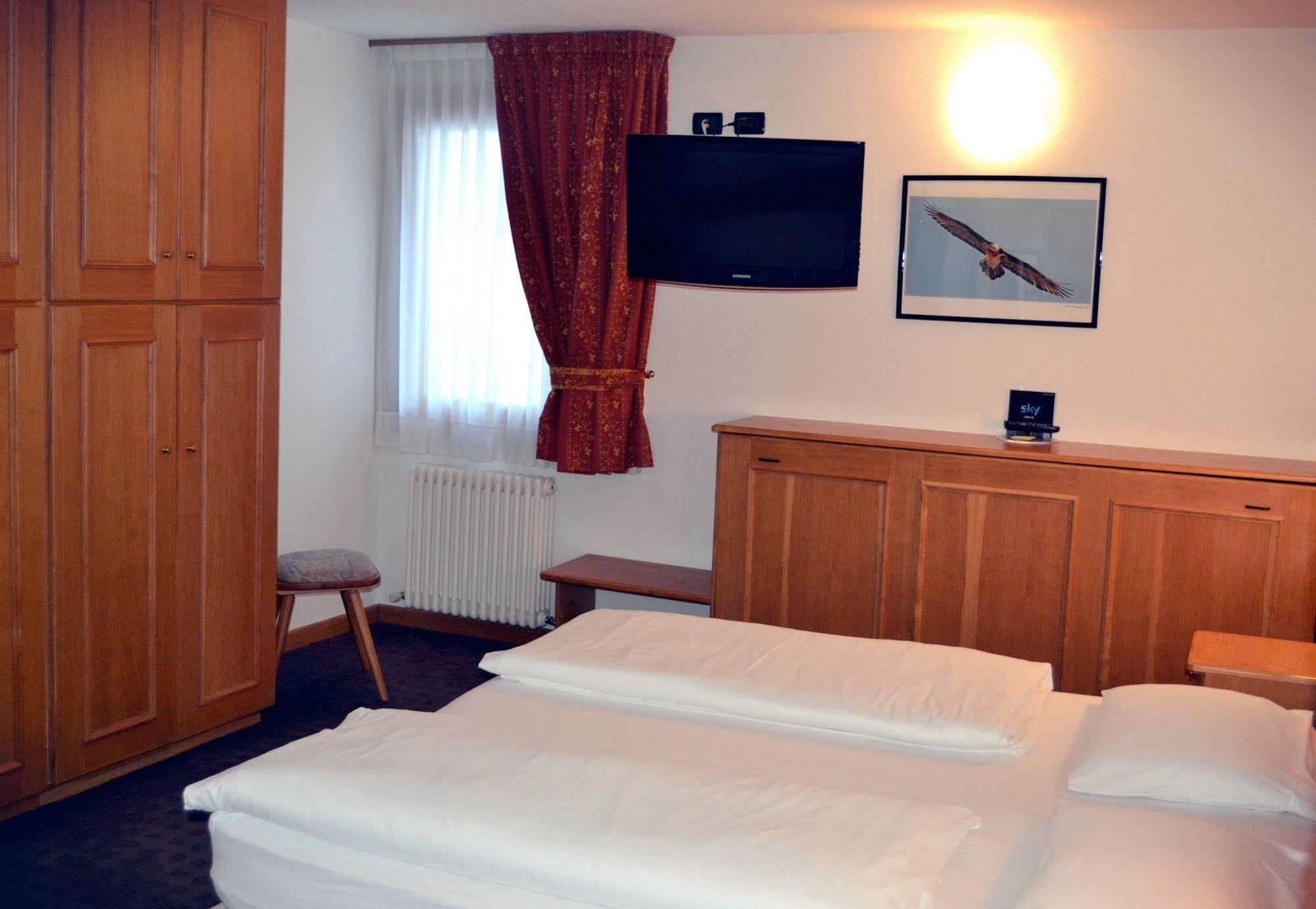 Hotel Piccolo Tibet Livigno Extérieur photo