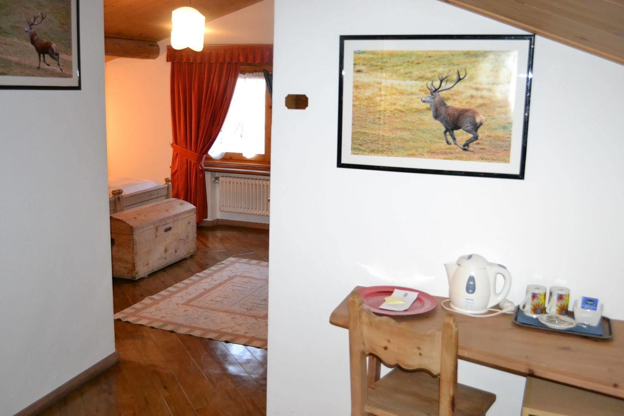 Hotel Piccolo Tibet Livigno Extérieur photo